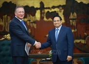 越南政府总理范明政会见俄罗斯扎鲁别日石油公司总经理库德里亚绍夫